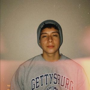 Meet your Posher, Axael